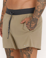 MOMENTUM INBUILT SHORTS 3.5" - ALUMINIUM MWH