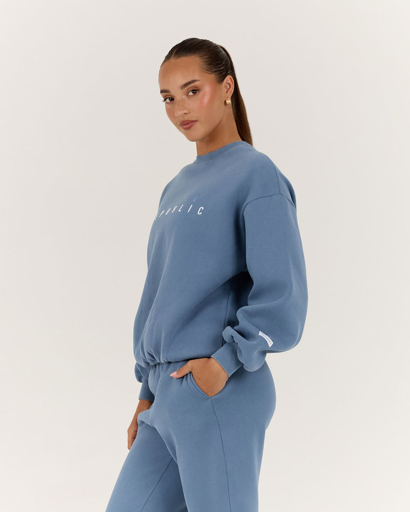 OVERSIZED CREW - VINTAGE BLUE