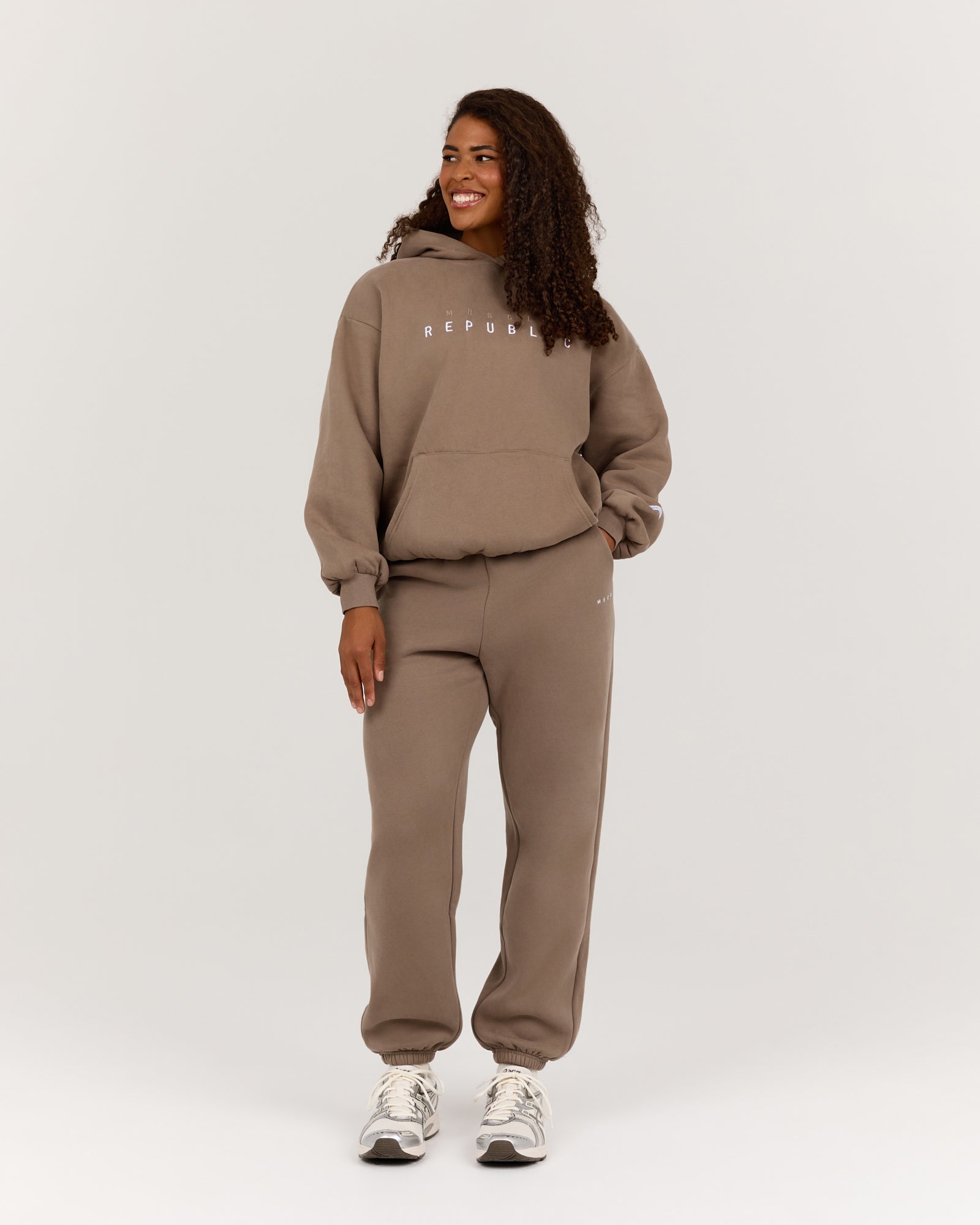 OVERSIZED HOODIE - COFFEE – MUSCLE REPUBLIC