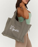 POCKET TOTE BAG - KHAKI