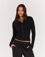 POINTELLE BUTTON FRONT TOP - BLACK