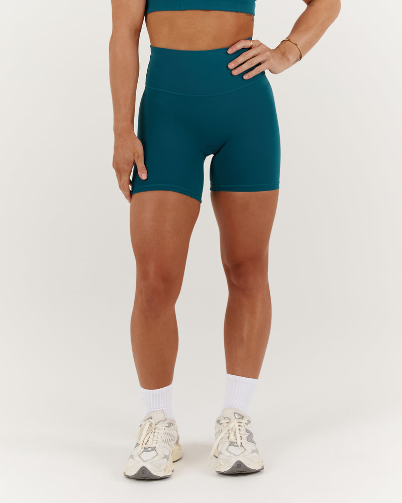 SCULPT BIKER SHORTS - VERDE