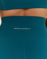 SCULPT BIKER SHORTS - VERDE