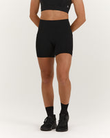 SCULPT BONDED WAIST POCKET BIKER SHORTS - BLACK