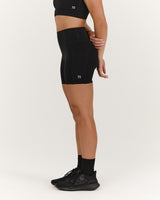 SCULPT BONDED WAIST POCKET BIKER SHORTS - BLACK