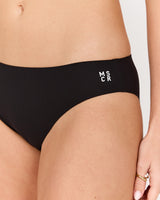 SEAMLESS CHEEKY BRIEF 3 PACK - BLACK