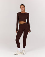 SEAMLESS LONG SLEEVE CROPPED TOP - CHESTNUT