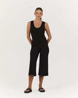 SMOOTH V NECK TANK - BLACK