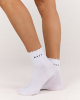 STUDIO GRIP RUFFLE CREW SOCKS - WHITE BLACK