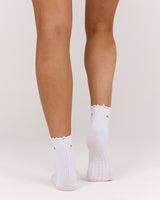 STUDIO GRIP RUFFLE CREW SOCKS - WHITE BLACK
