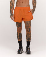 SWIFT SHORTS 4" - FLAME