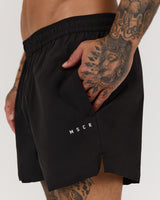 SWIFT SHORTS 4" - BLACK