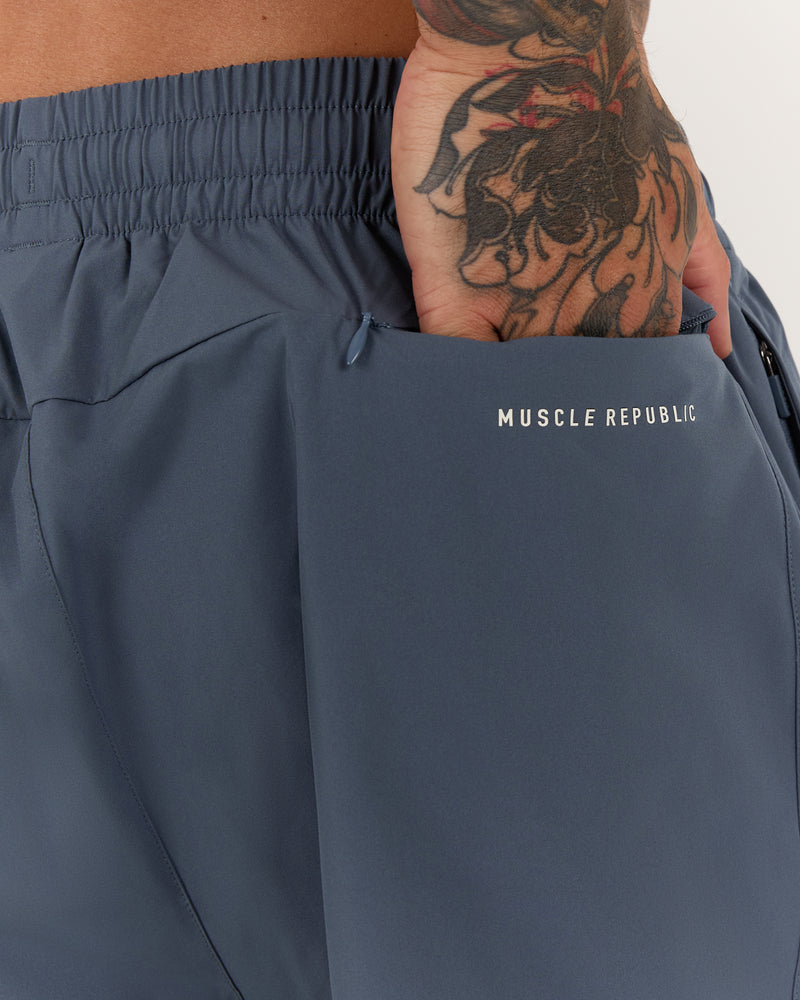SWIFT SHORTS 5" - BLUE STEEL