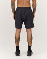 THRESHOLD TRAINING SHORTS 5" - GRAPHITE