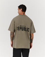 MEN'S OVERSIZED TEE - FADED OLIVE BLOCKPRINT