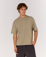 MEN'S BOXY TEE - FADED DUNE