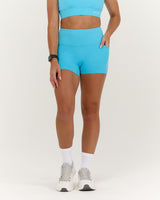 TRAINING RANGE POCKET LIVE SHORTS 4" - HYPER BLUE