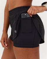 ULTRA INBUILT RUN SHORTS 3" - BLACK