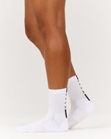 WOMENS PERFORMANCE SOCKS - WHITE BLACK