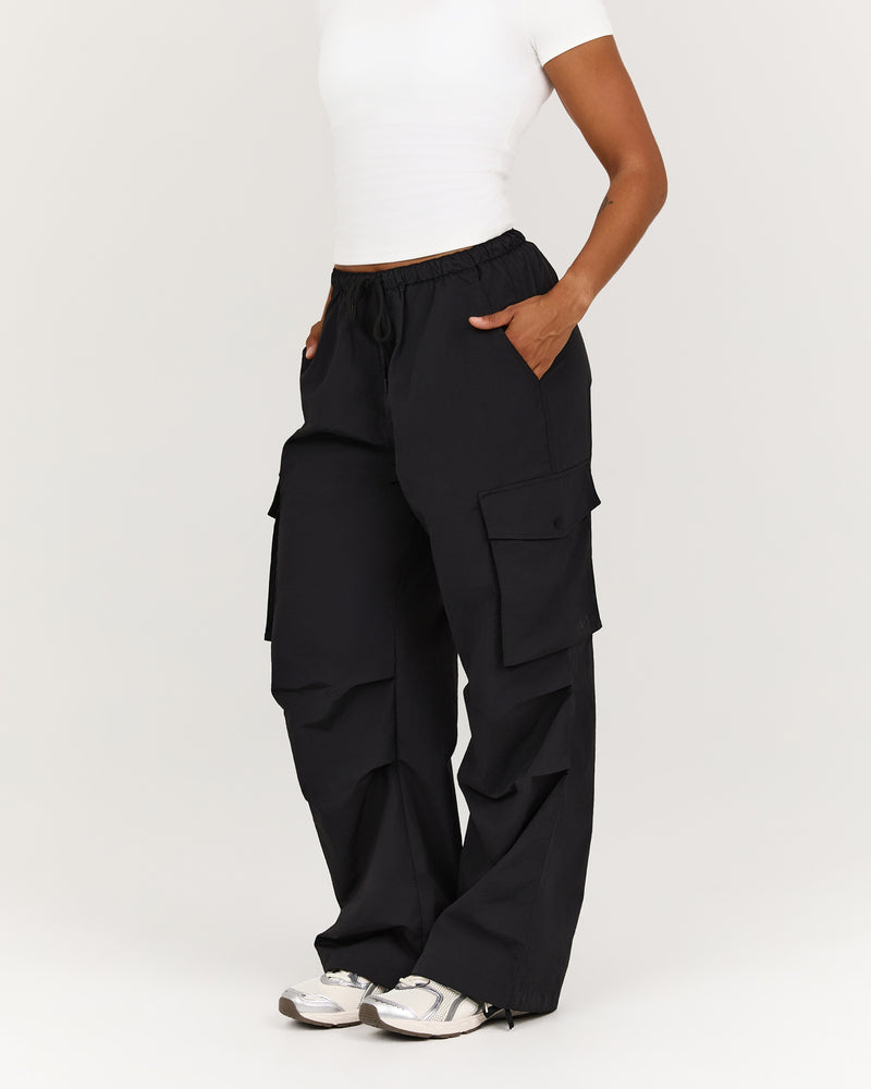 WOVEN UTILITY PANT - BLACK – MUSCLE REPUBLIC