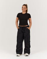 WOVEN UTILITY PETITE PANT - BLACK