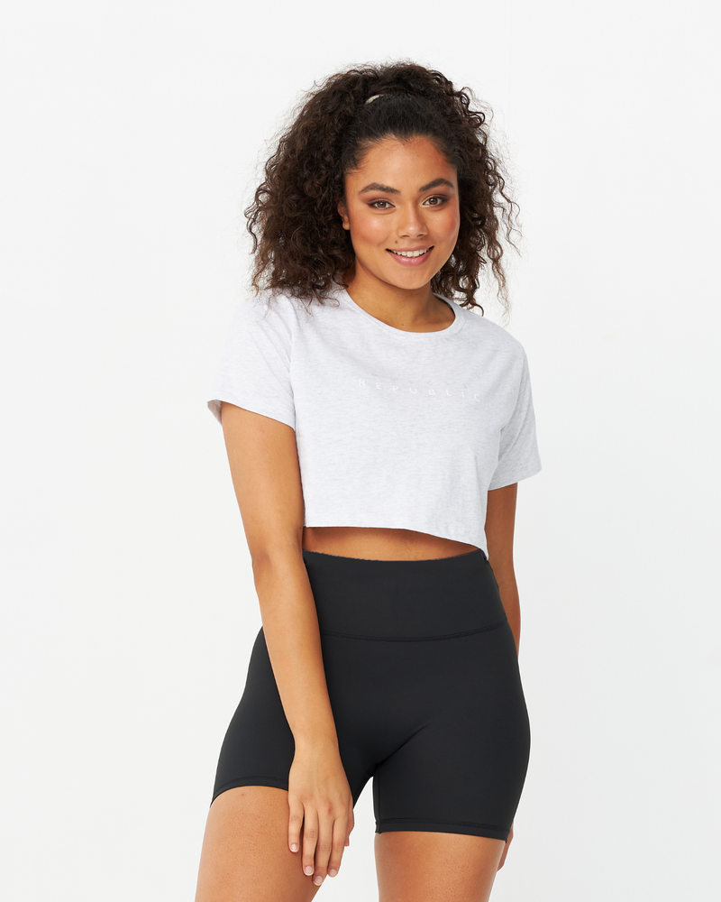 CROPPED TEE - SNOW GREY